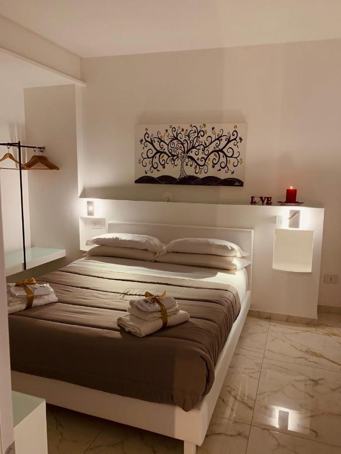 Donna Adriana Rooms Agropoli Bagian luar foto